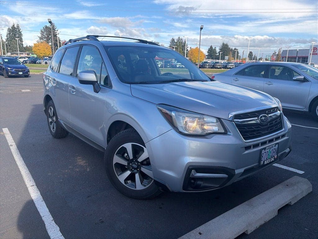 2017 Subaru Forester Base — photo 1 of 5