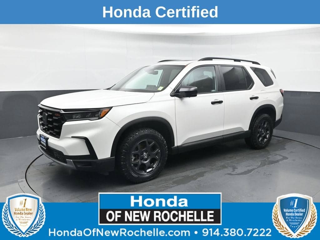 2024 Honda Pilot TrailSport — photo 1 of 54