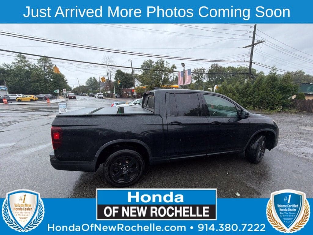 2017 Honda Ridgeline Black Edition — photo 1 of 2