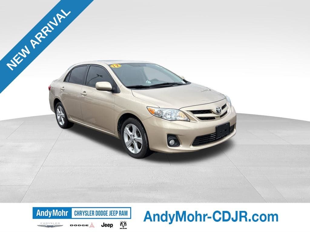 2012 Toyota Corolla LE — photo 1 of 7