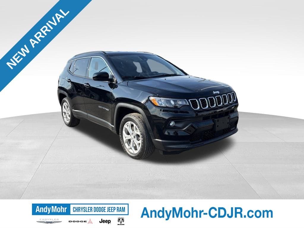 2024 Jeep Compass Latitude — photo 1 of 14