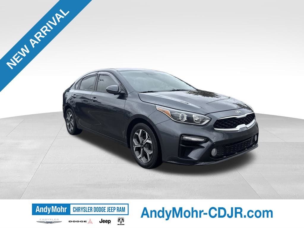 2019 Kia Forte LXS — photo 1 of 12
