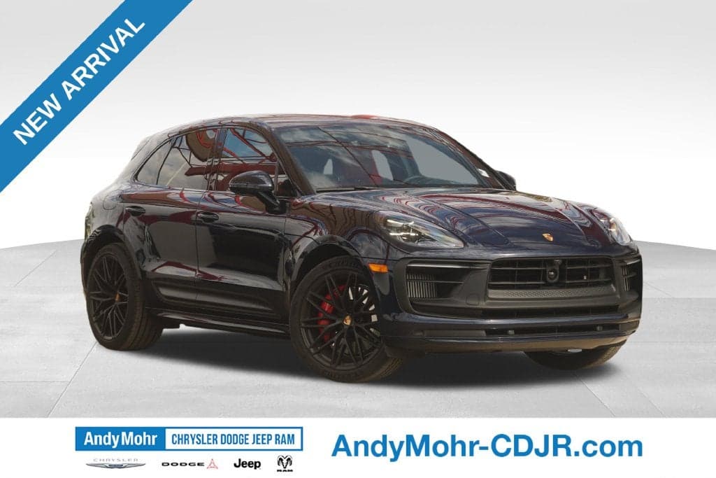 2022 Porsche Macan GTS — photo 1 of 5