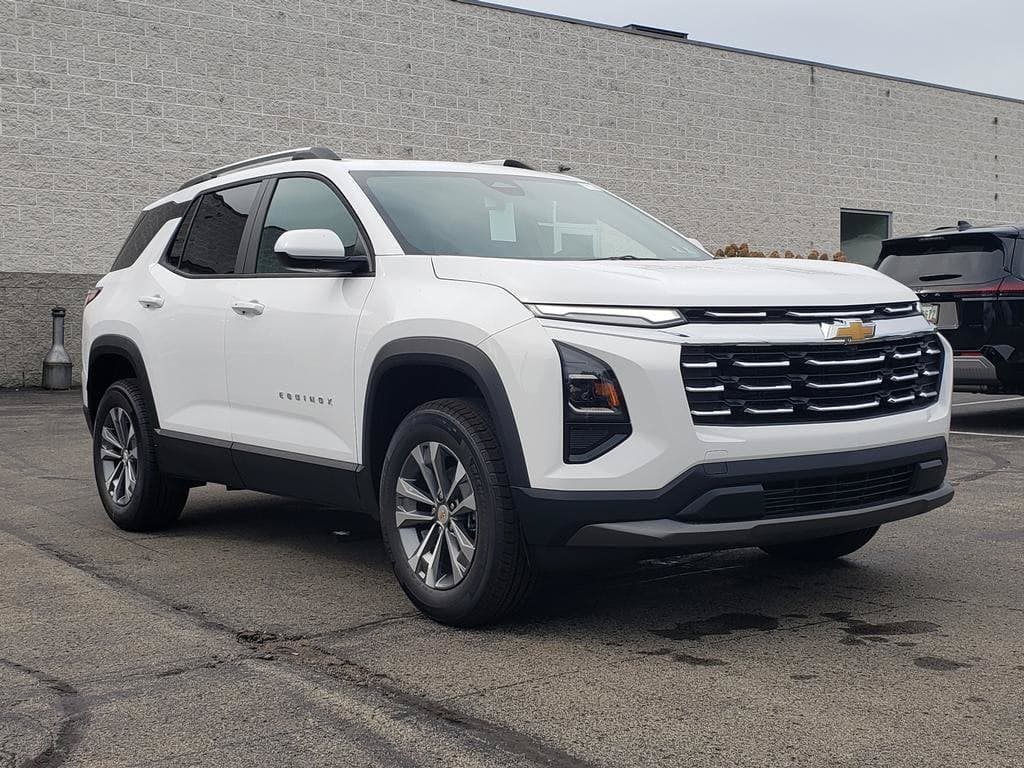 2027 Chevrolet Equinox AWD LT — photo 1 of 5