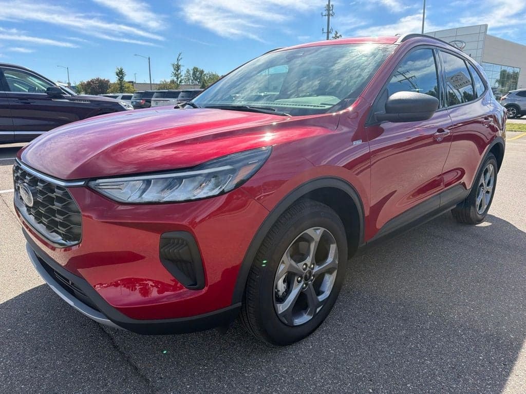 2025 Ford Escape ST-Line — photo 1 of 27