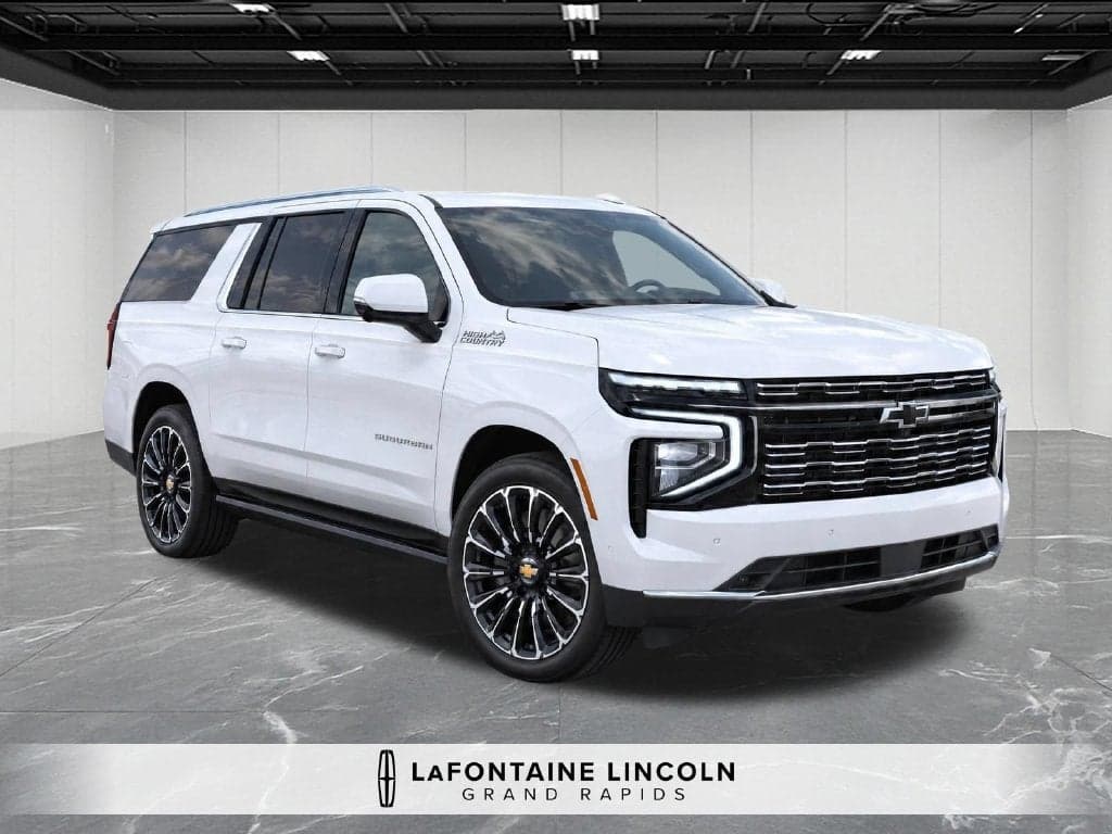 2025 Chevrolet Suburban High Country — photo 1 of 13