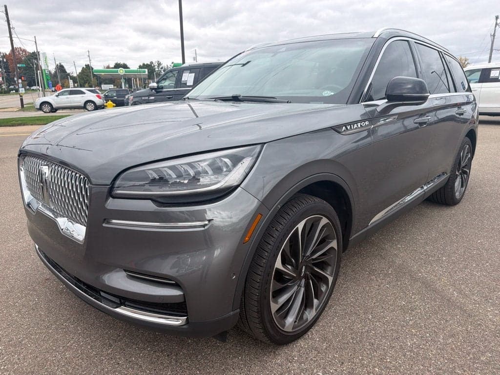 2023 Lincoln Aviator Reserve — photo 1 of 5