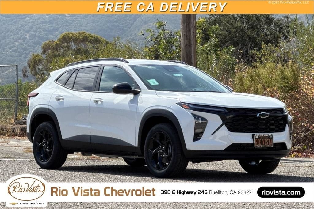 2026 Chevrolet Trax LT — photo 1 of 25