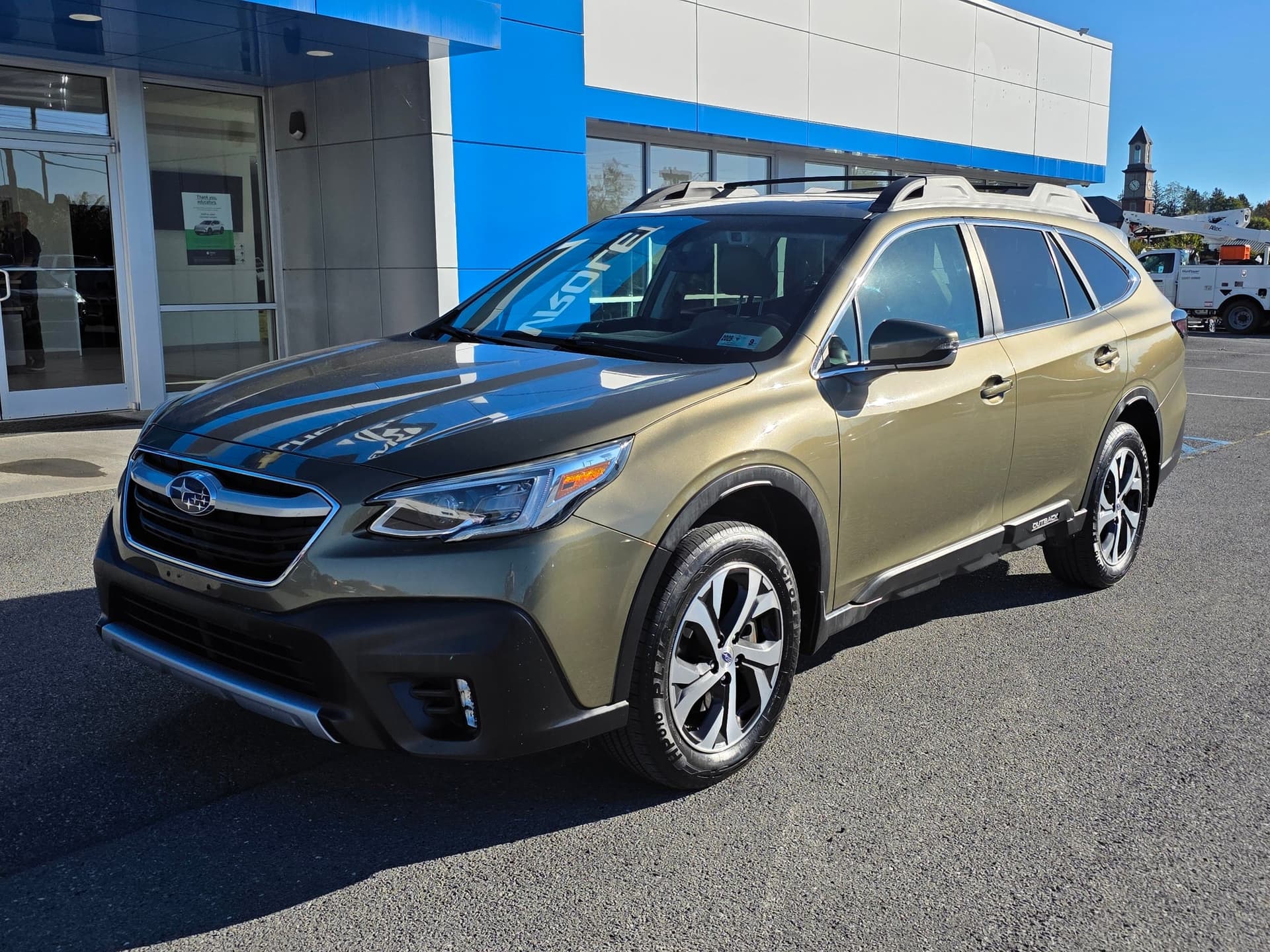 2020 Subaru Outback Limited — photo 1 of 5