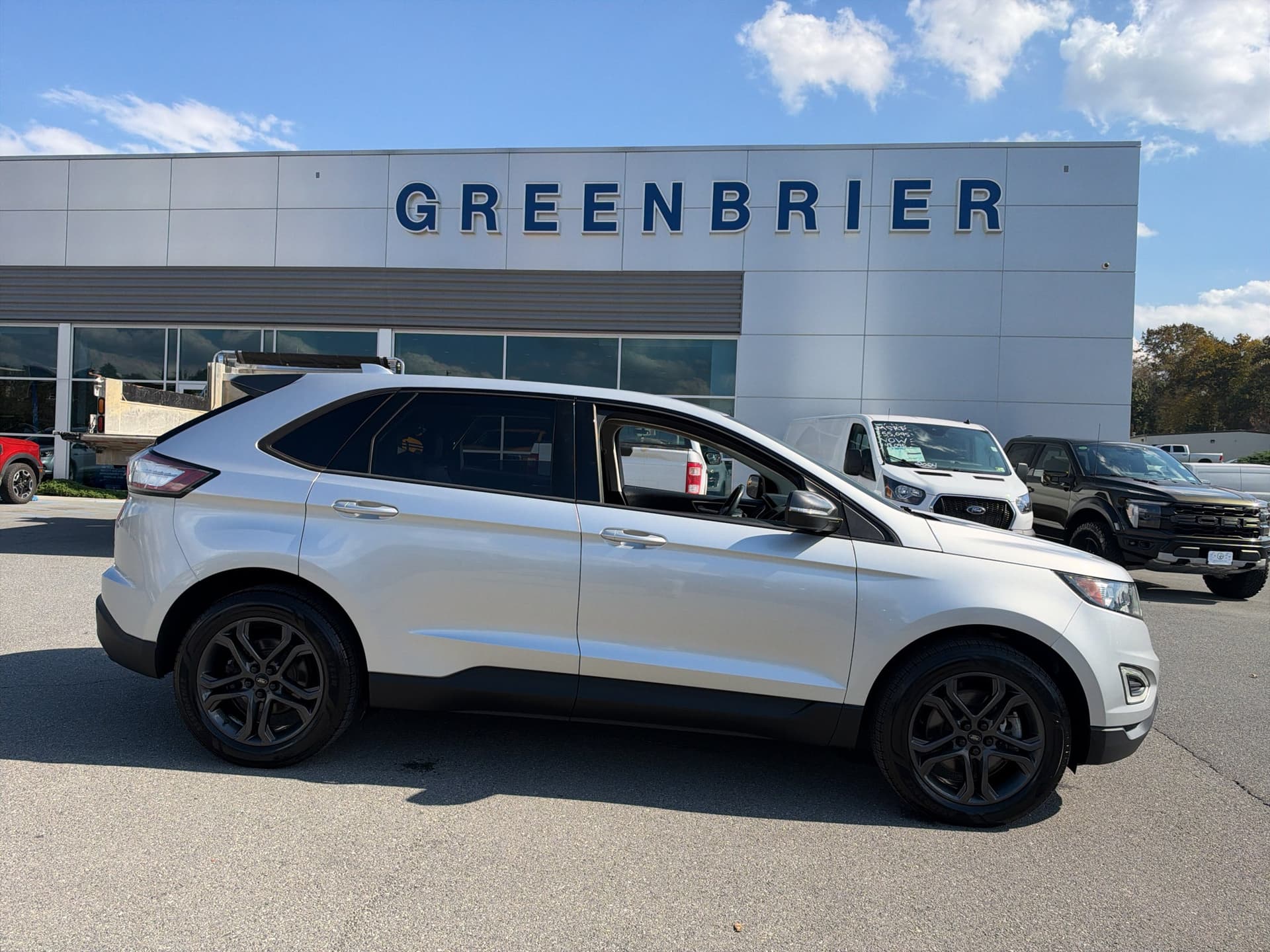 2018 Ford Edge SEL — photo 1 of 5