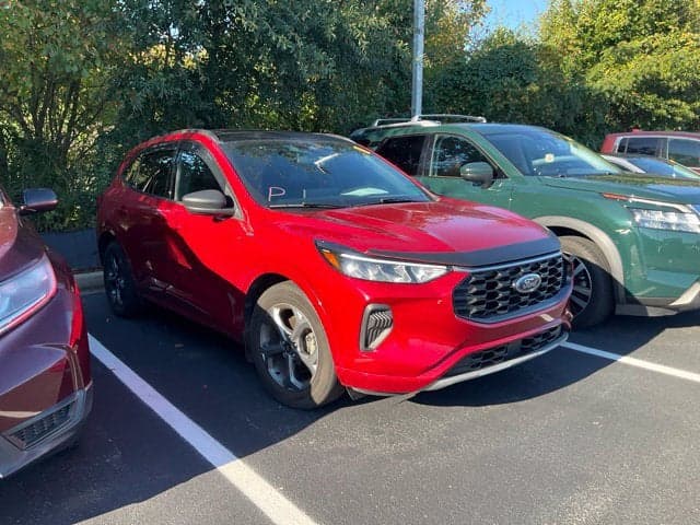 2023 Ford Escape ST-Line — photo 1 of 5