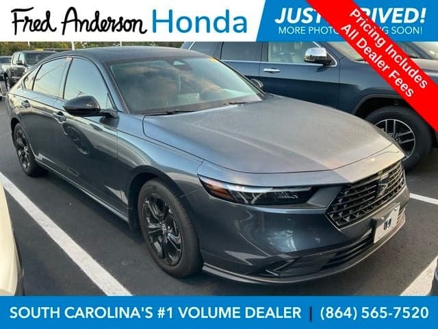 2025 Honda Accord Sedan SE — photo 1 of 22