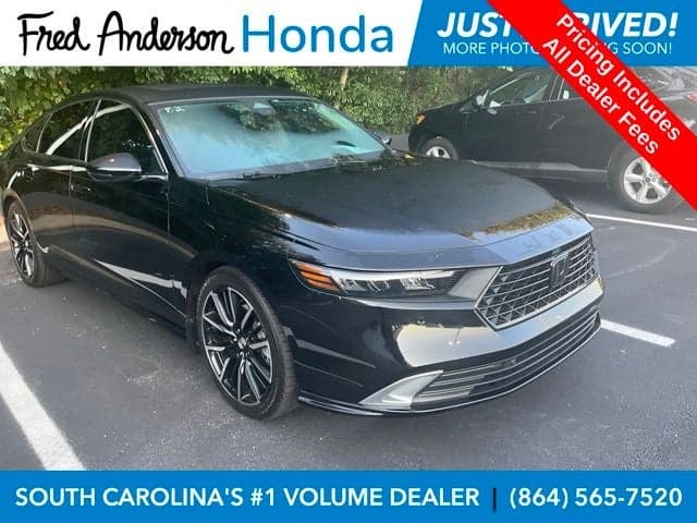 2024 Honda Accord Hybrid Touring — photo 1 of 13