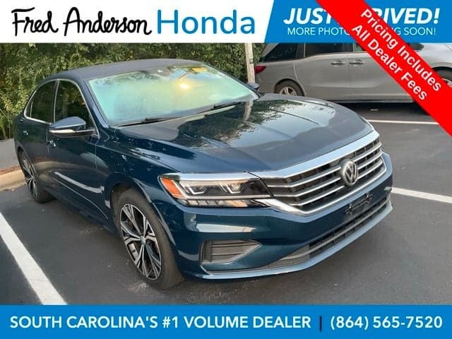 2022 Volkswagen Passat 2.0T SE — photo 1 of 24
