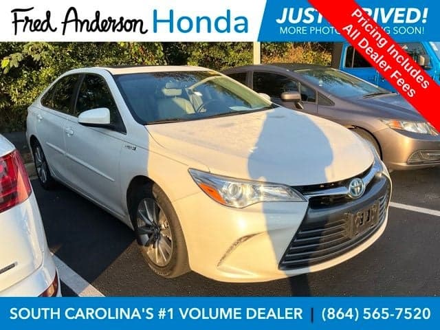2016 Toyota Camry Hybrid XLE — photo 1 of 28