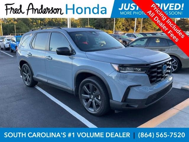 2025 Honda Pilot Sport — photo 1 of 11