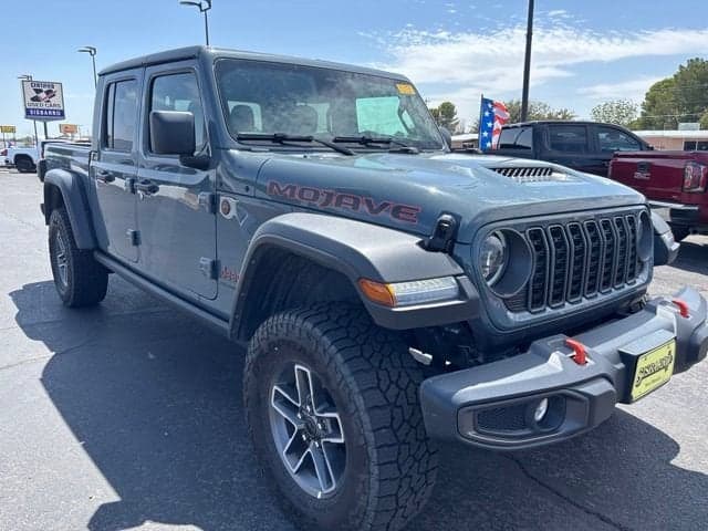 2026 Jeep Gladiator Mojave — photo 1 of 13