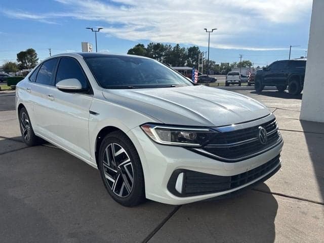 2022 Volkswagen Jetta SEL — photo 1 of 11