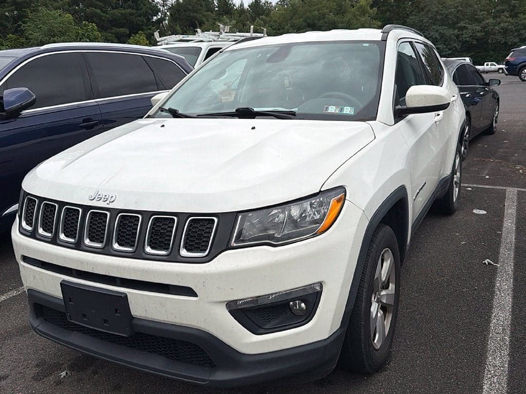 2018 Jeep Compass Latitude — photo 1 of 5