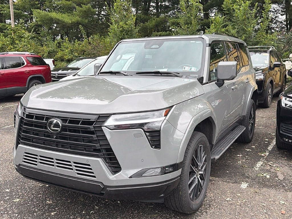 2024 Lexus GX Base — photo 1 of 5