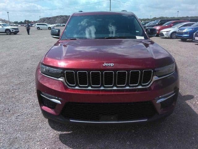 2024 Jeep Grand Cherokee Base — photo 1 of 8