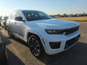 2022 Jeep Grand Cherokee Overland — photo 1 of 10