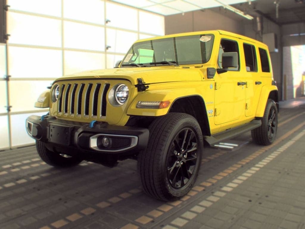 2023 Jeep Wrangler Sahara — photo 1 of 5