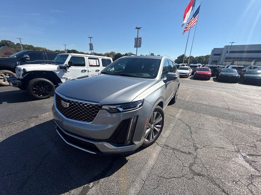 2025 Cadillac XT6 FWD Premium Luxury — photo 1 of 20