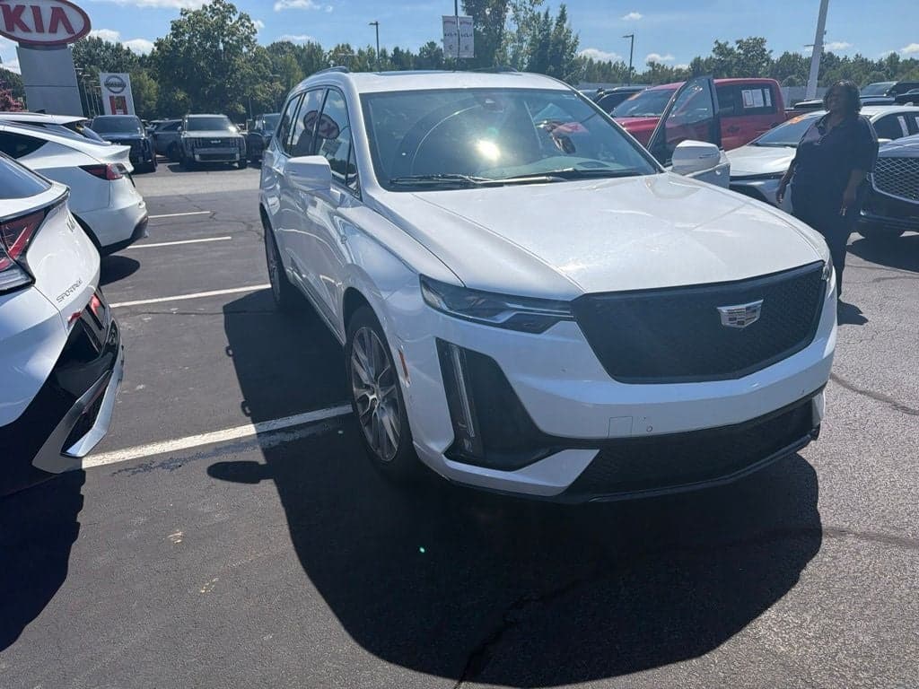 2020 Cadillac XT6 AWD Sport — photo 1 of 5