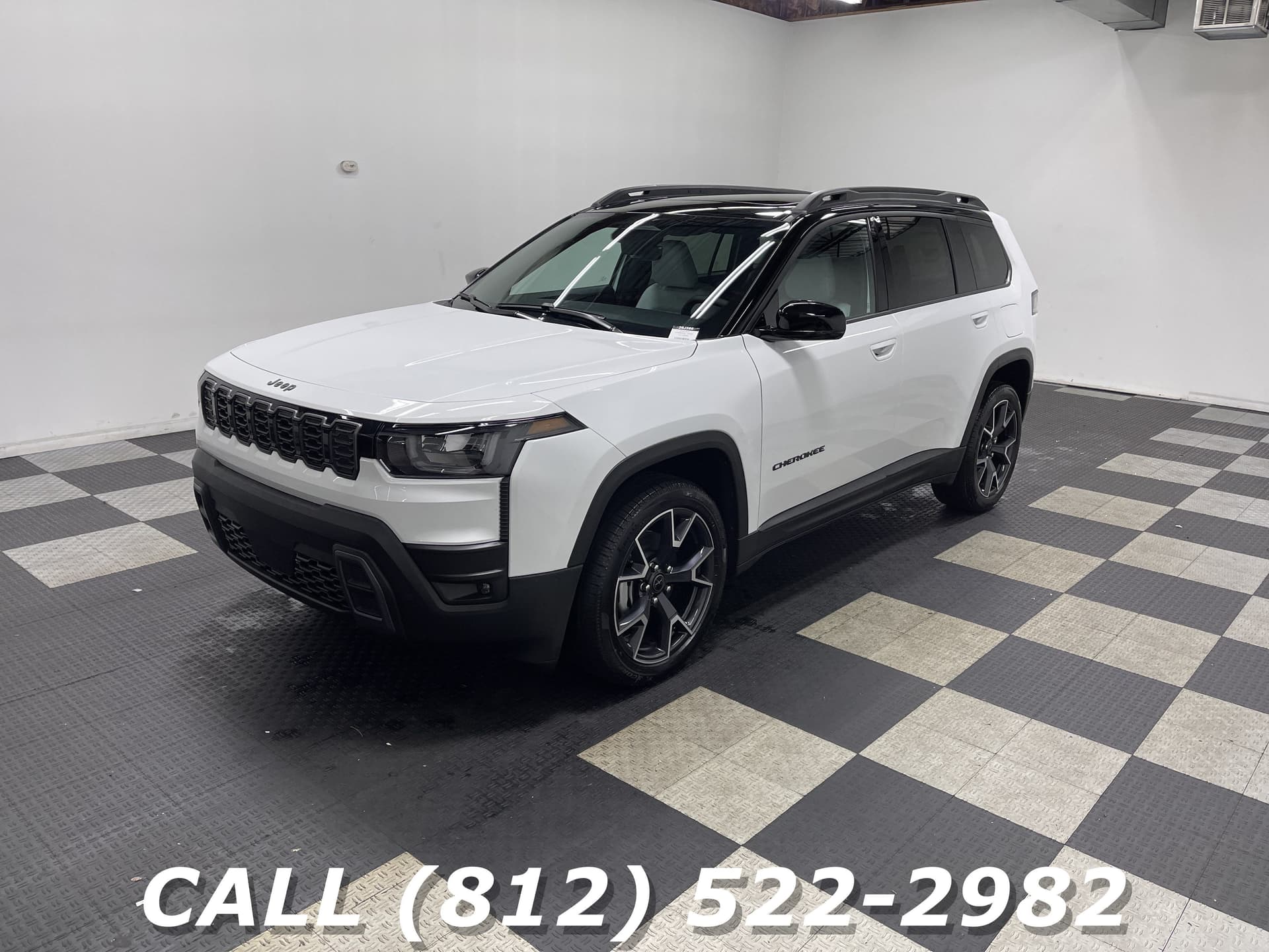 2026 Jeep Cherokee Overland — photo 1 of 5