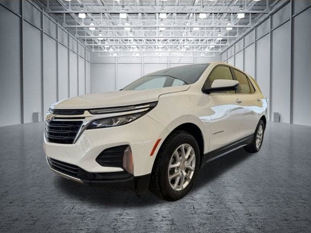 2024 Chevrolet Equinox LT — photo 1 of 15