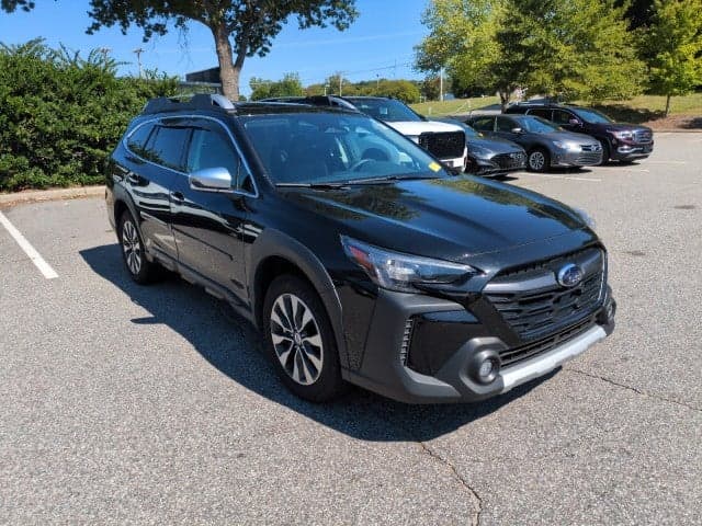 2025 Subaru Outback Touring — photo 1 of 4