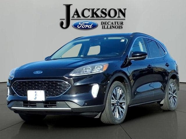 2020 Ford Escape Titanium — photo 1 of 5