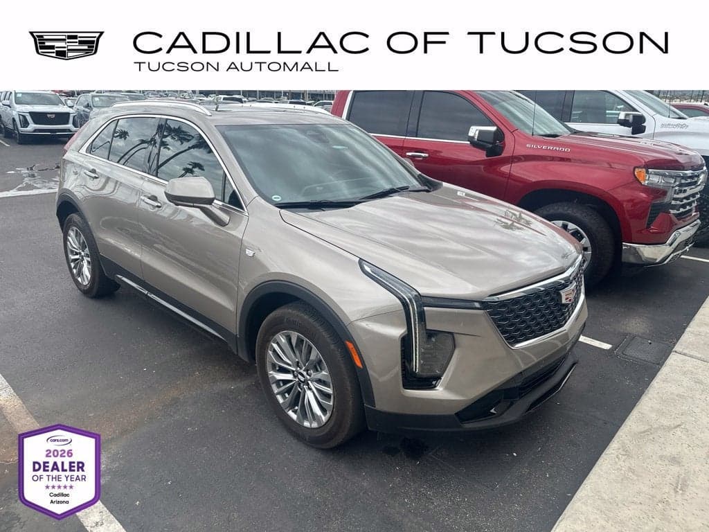 2025 Cadillac XT4 FWD Premium Luxury — photo 1 of 28