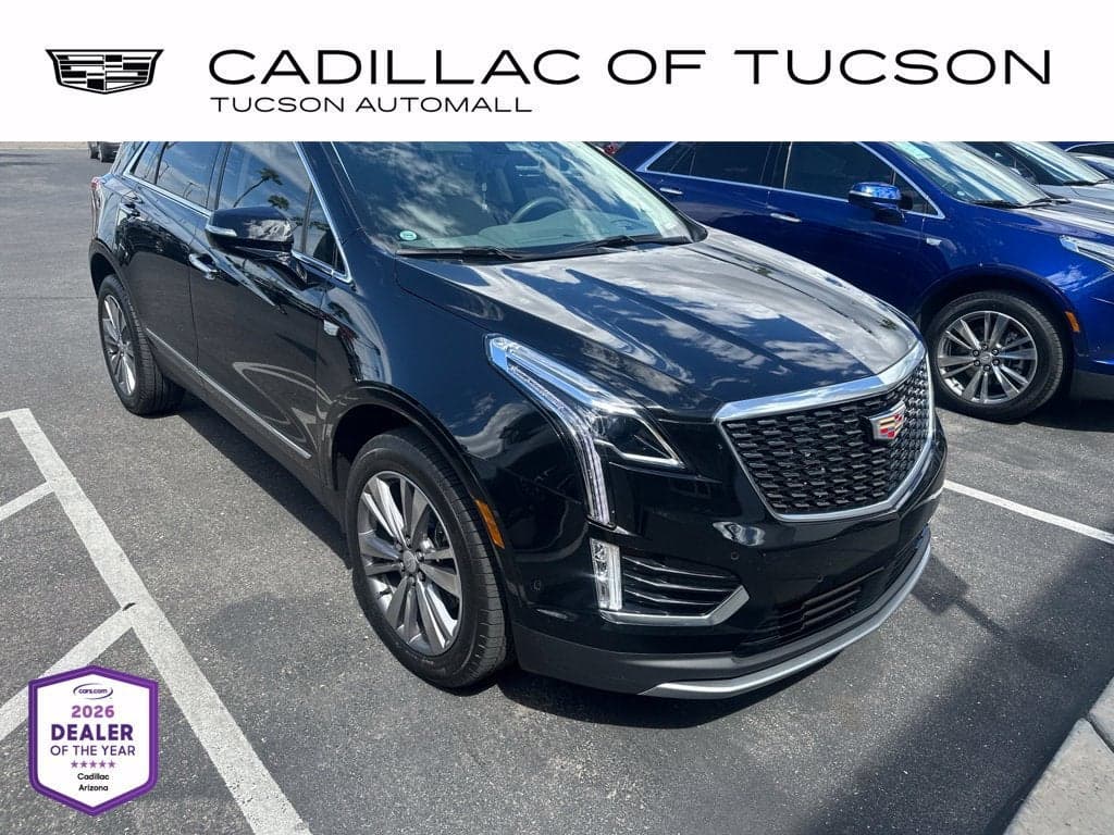 2025 Cadillac XT5 Base — photo 1 of 28