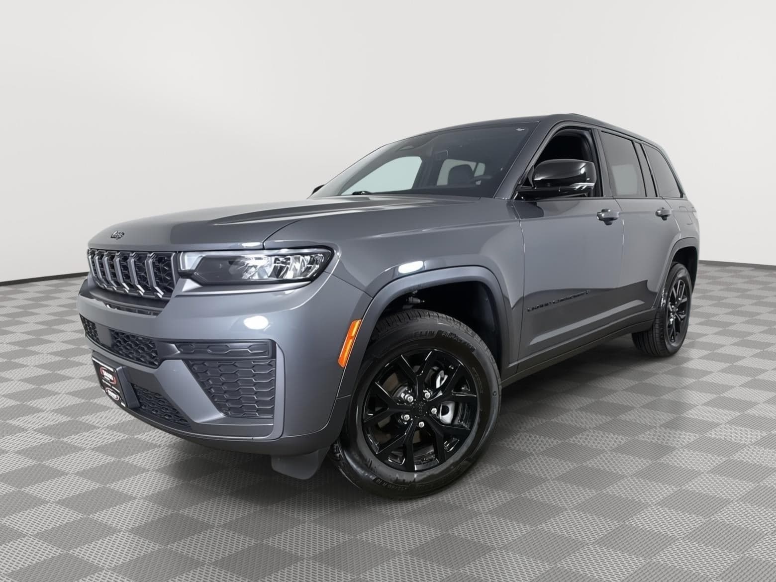 2026 Jeep Grand Cherokee Laredo Altitude — photo 1 of 5
