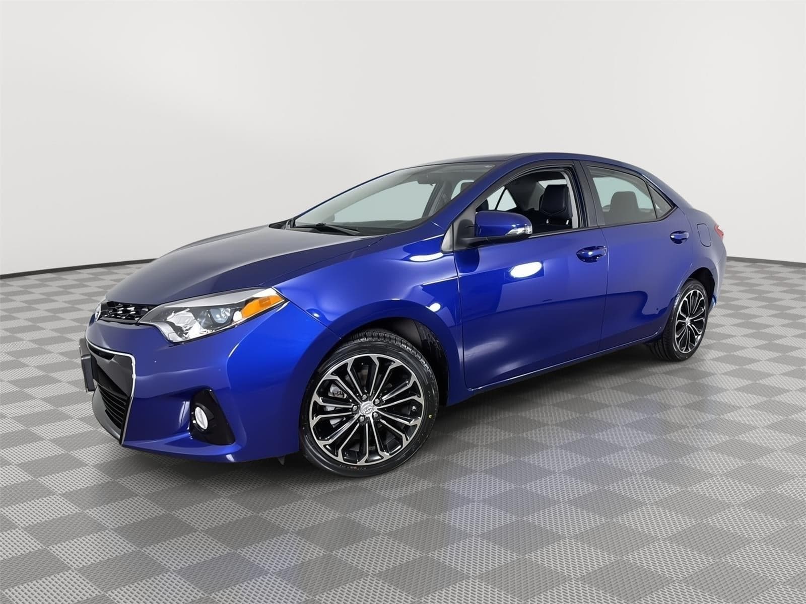 2015 Toyota Corolla S Plus — photo 1 of 5