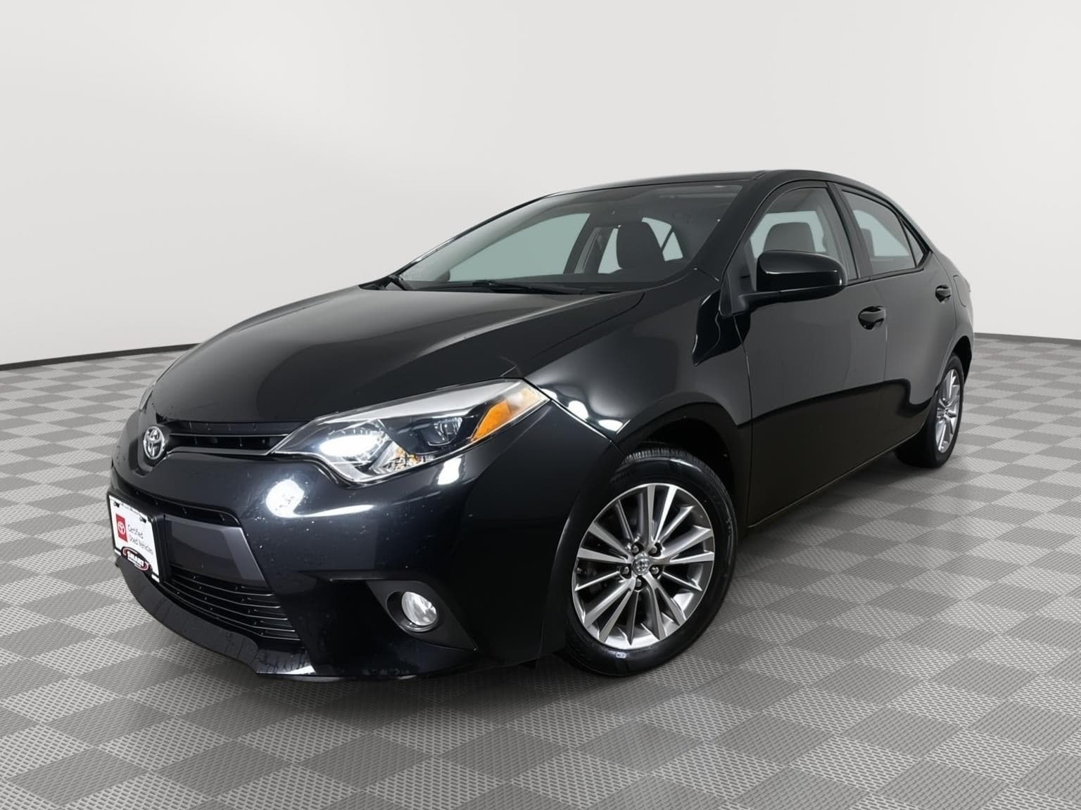 2015 Toyota Corolla LE Premium — photo 1 of 5