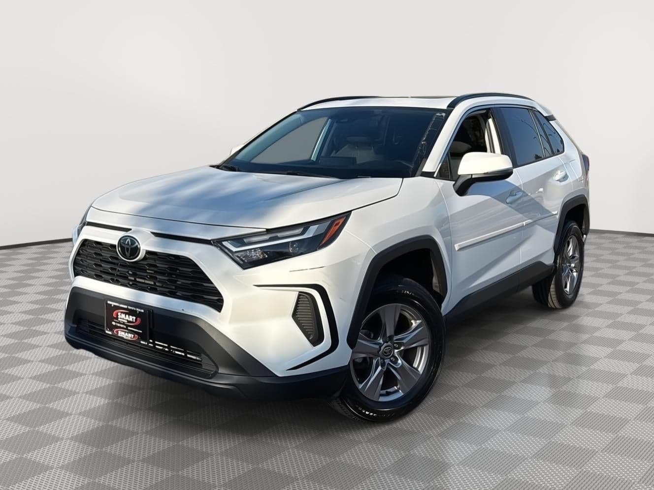 2023 Toyota RAV4 XLE — photo 1 of 5