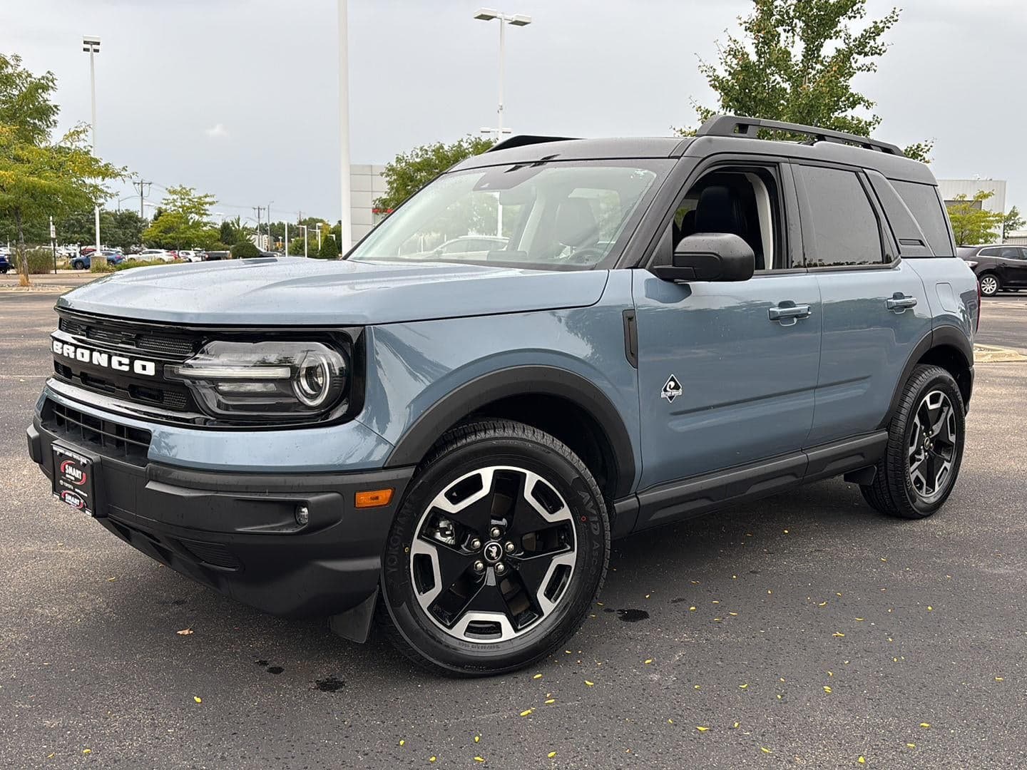 2024 Ford Bronco Sport Outer Banks — photo 1 of 31