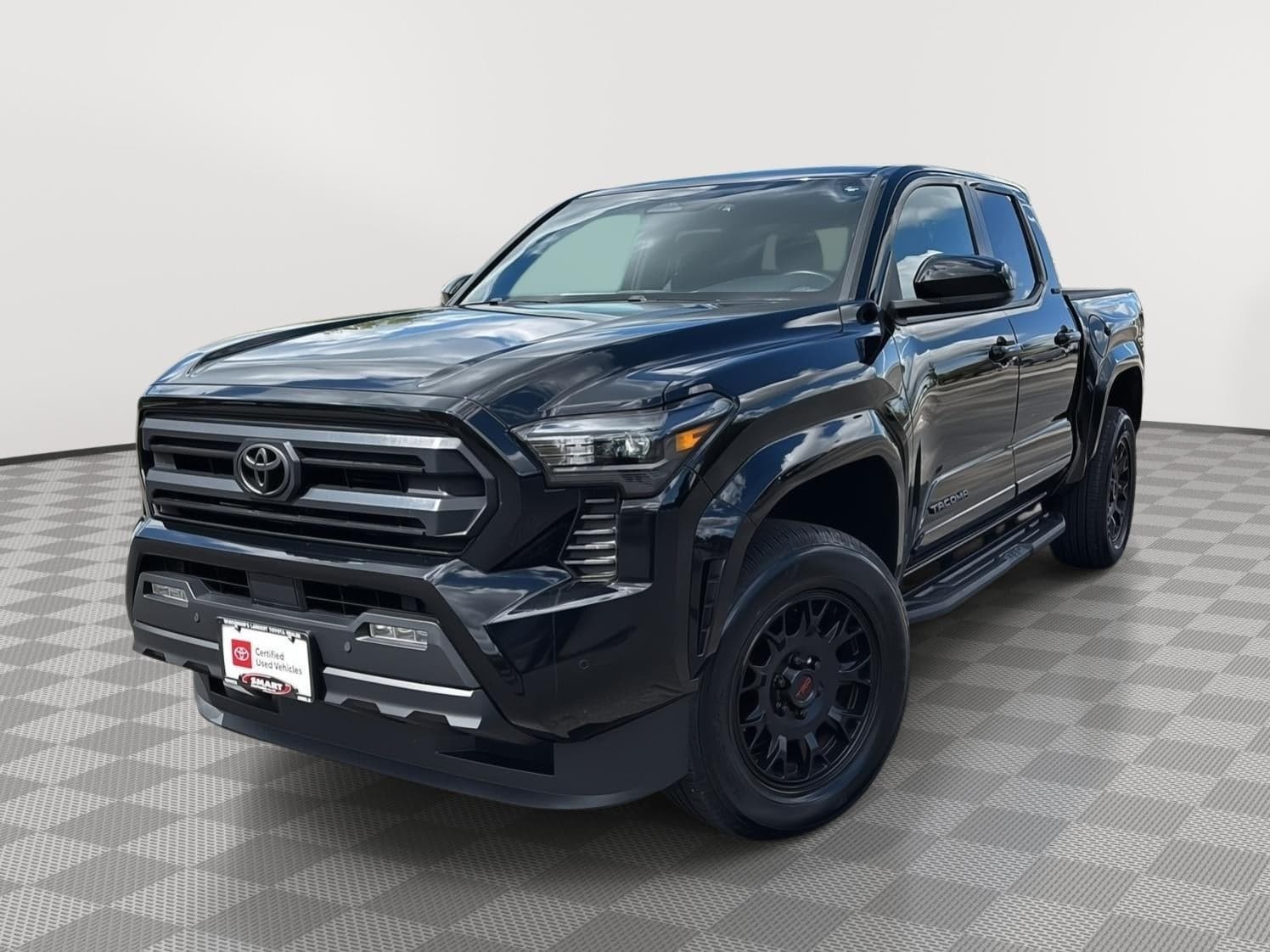 2024 Toyota Tacoma 4WD SR5 — photo 1 of 32