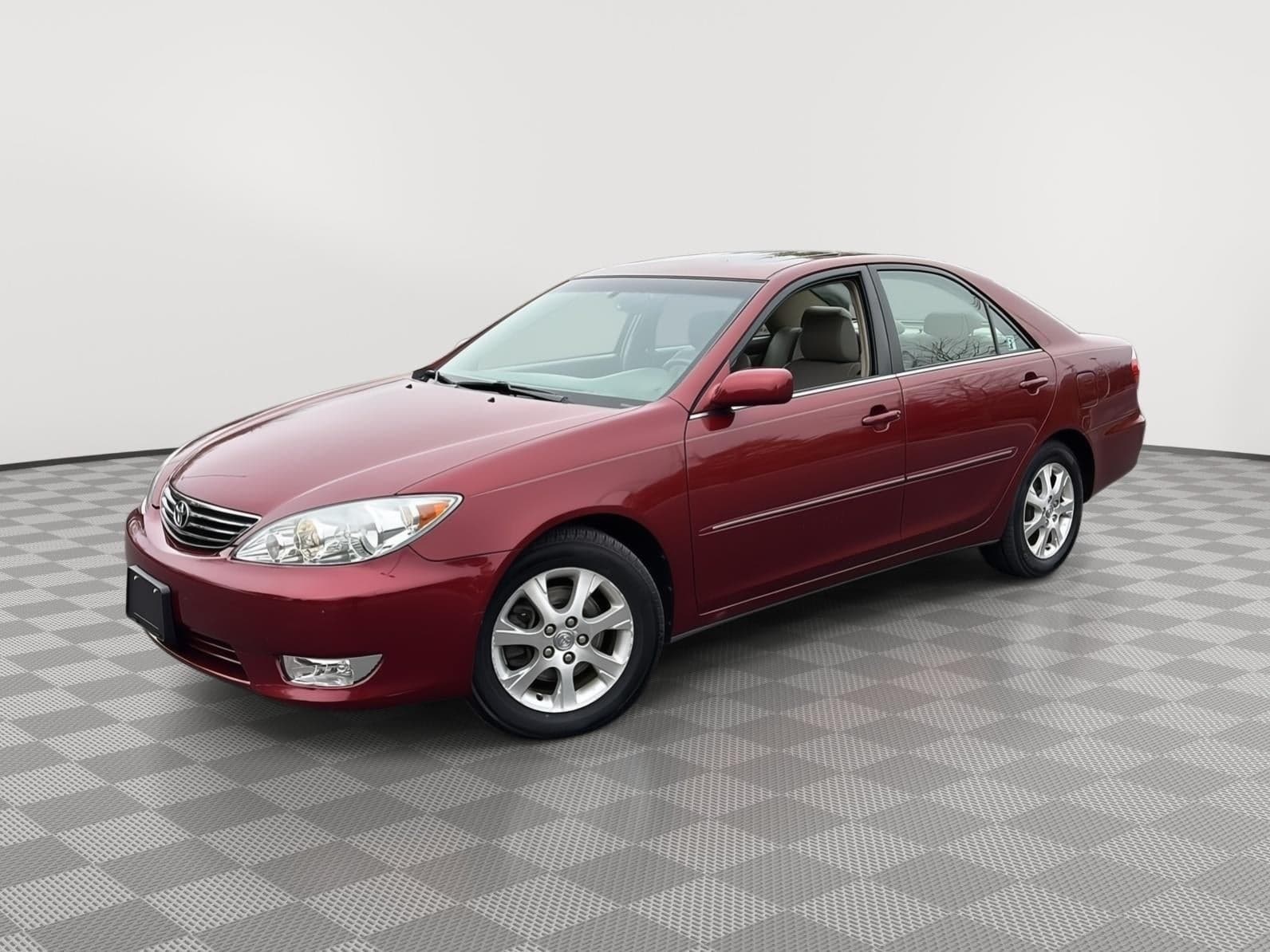 2005 Toyota Camry XLE — photo 1 of 5