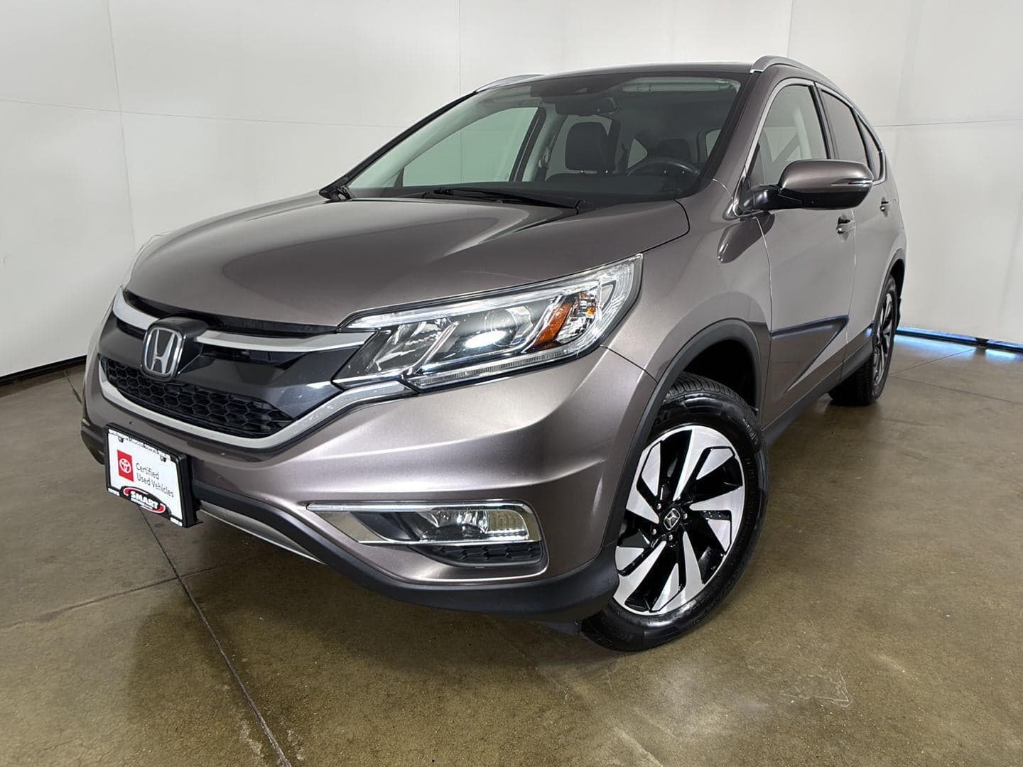 2016 Honda CR-V Touring — photo 1 of 33