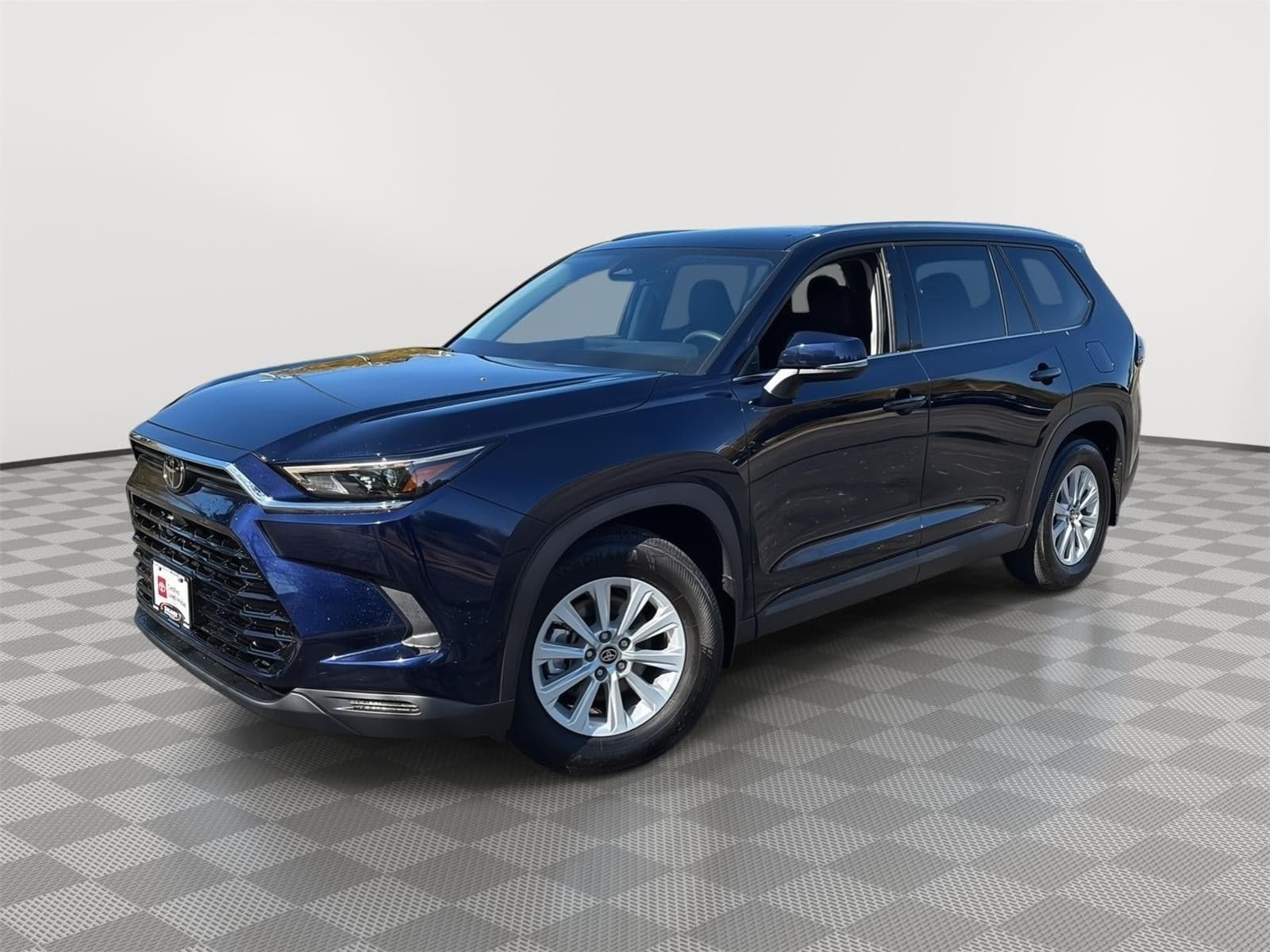 2026 Toyota Grand Highlander Hybrid XLE — photo 1 of 30