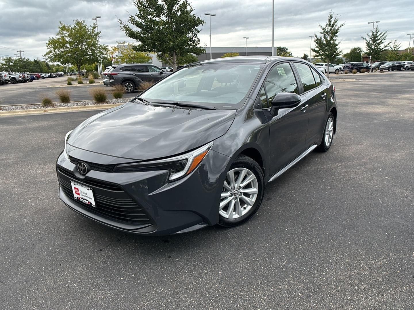 2026 Toyota Corolla Hybrid LE — photo 1 of 28