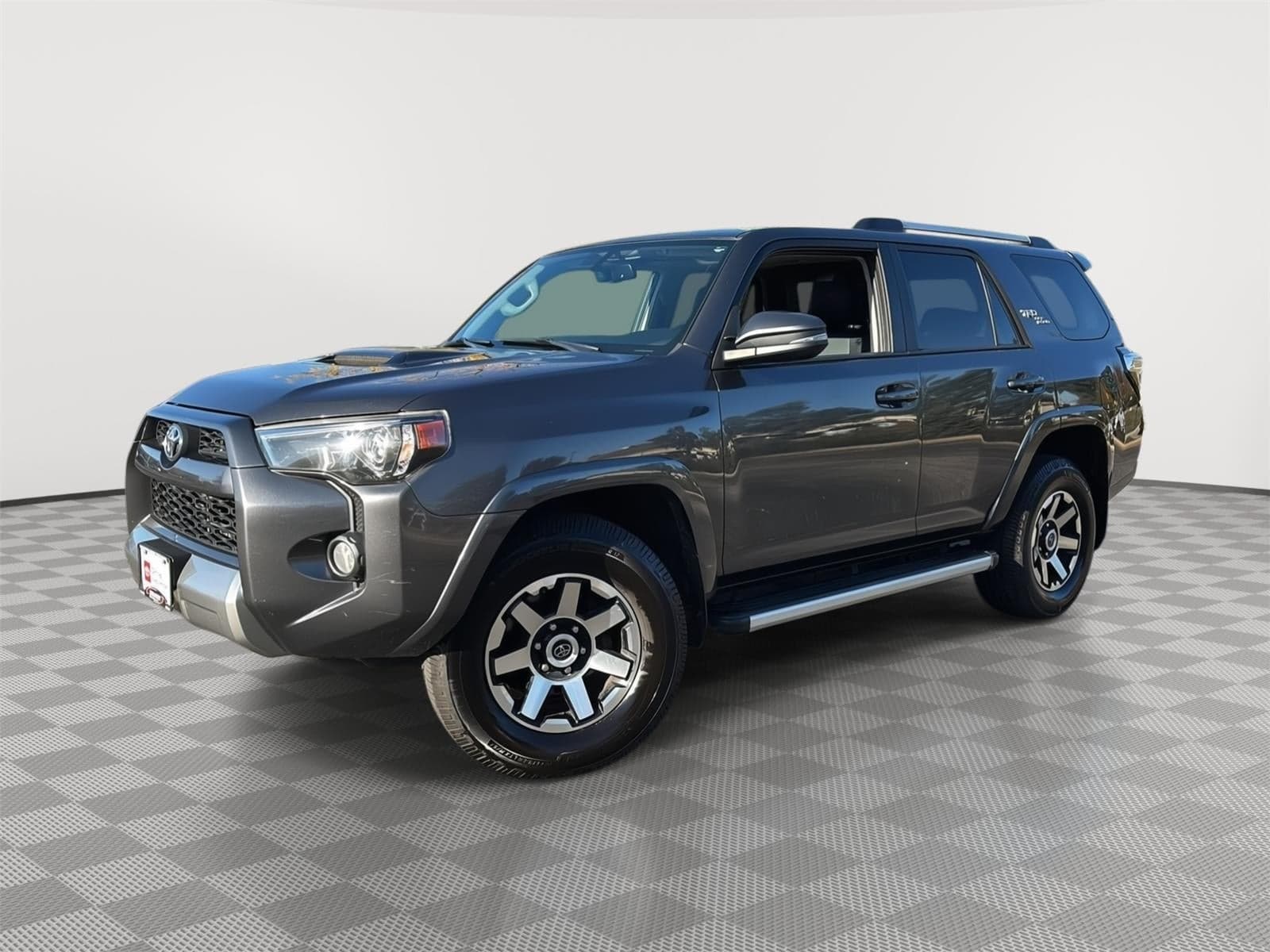 2018 Toyota 4Runner TRD Off Road Premium — photo 1 of 32