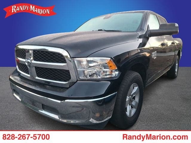 2023 RAM 1500 Classic SLT — photo 1 of 25