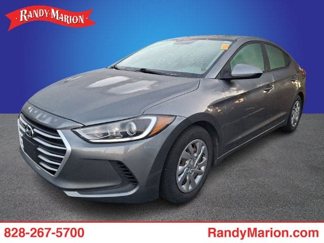 2018 Hyundai Elantra SE — photo 1 of 21