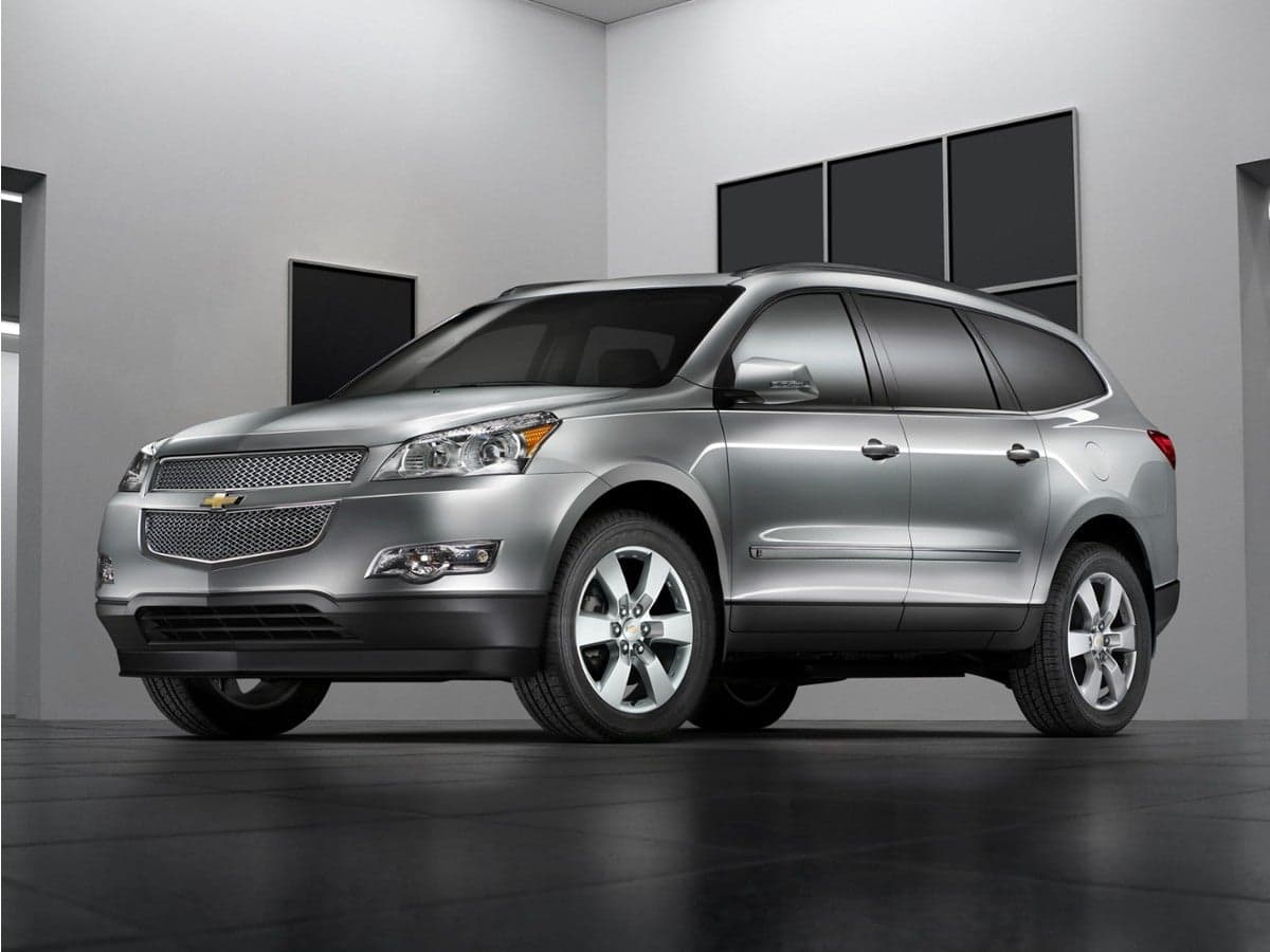 2011 Chevrolet Traverse LT w/1LT — photo 1 of 5