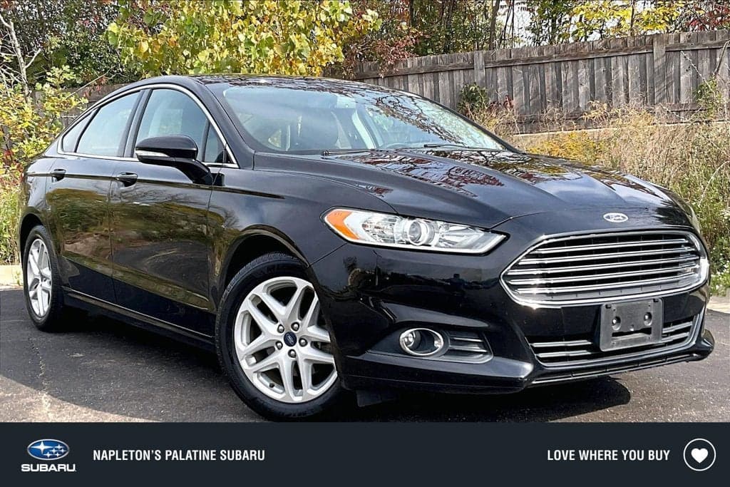 2016 Ford Fusion SE — photo 1 of 5